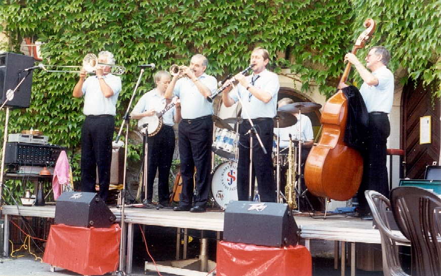 1994_Savoy_Jazzmen_Stadtfest_in_Herborn.jpg
